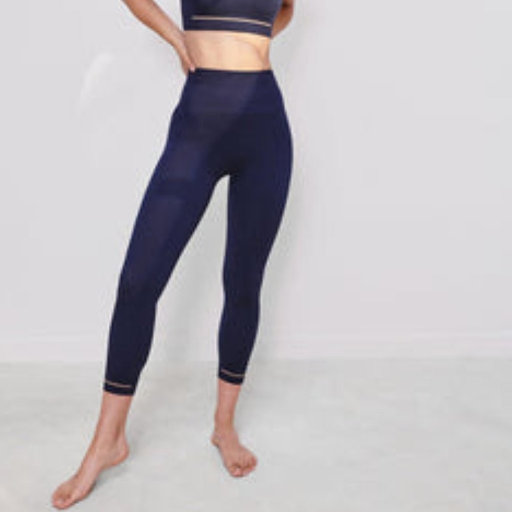 Lunya Soft Supportive Seamless Modal Crop Legging